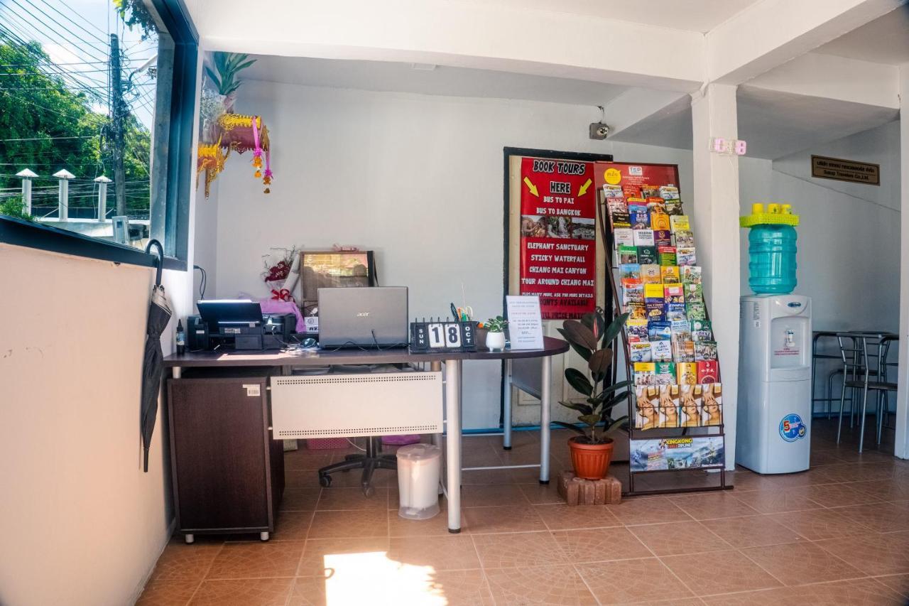 Satop Travelers Guesthouse 치앙마이 외부 사진