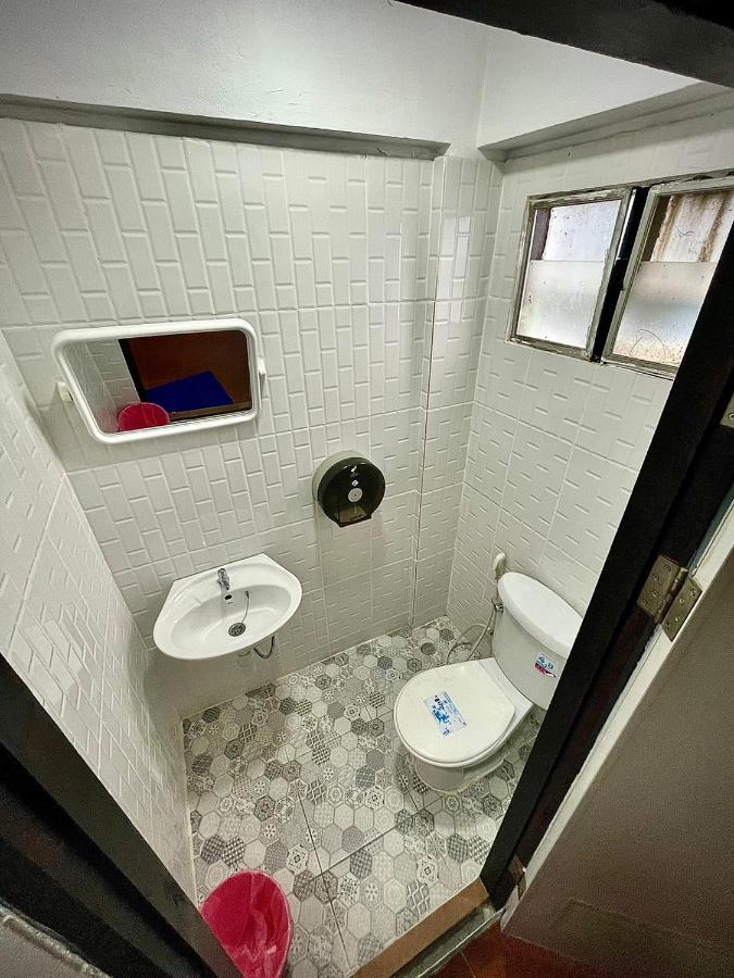 Satop Travelers Guesthouse 치앙마이 외부 사진