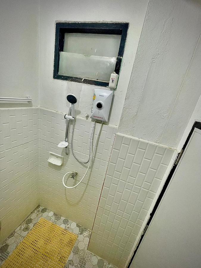 Satop Travelers Guesthouse 치앙마이 외부 사진
