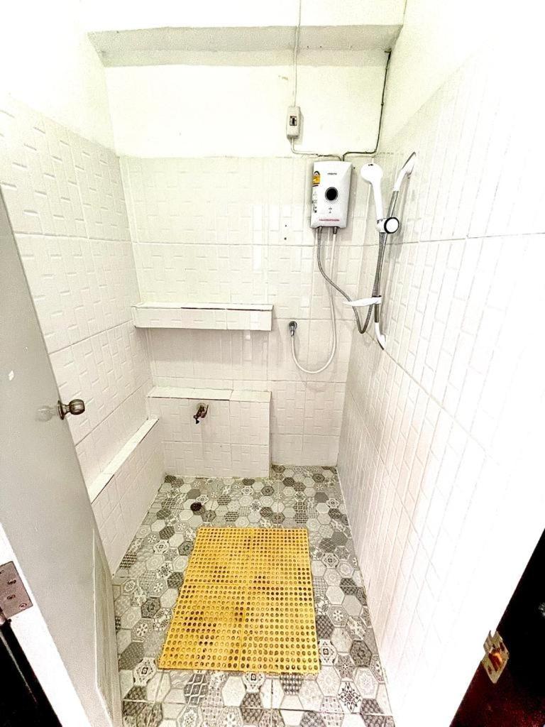 Satop Travelers Guesthouse 치앙마이 외부 사진