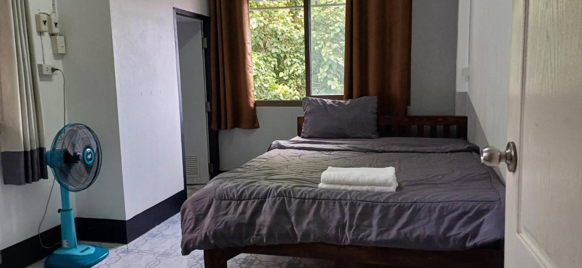 Satop Travelers Guesthouse 치앙마이 외부 사진